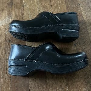 Black Dansko clog 36